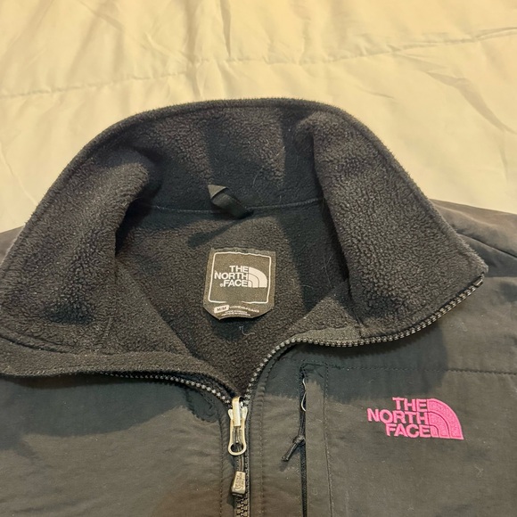 The North Face Women's Black and Pink Fleece Jacket - Picture 3 of 3
